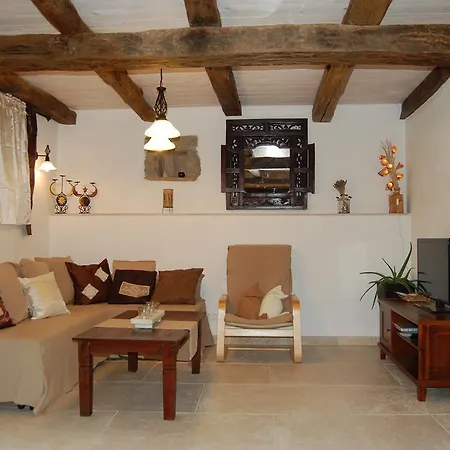 Dom wakacyjny Casa Sarina Momjan