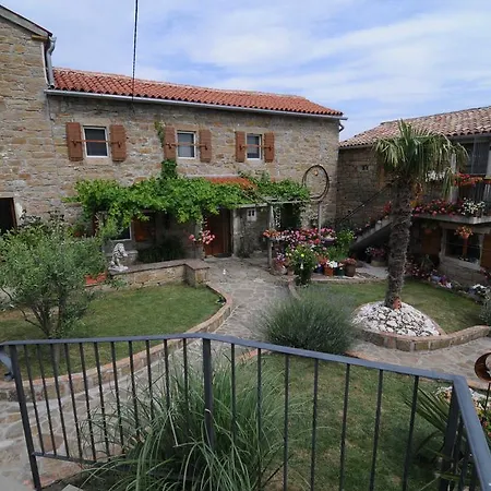 Casa Sarina
