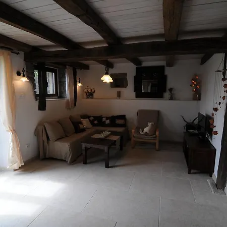 Dom wakacyjny Casa Sarina Momjan