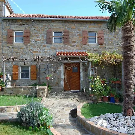 Casa Sarina Dom wakacyjny *